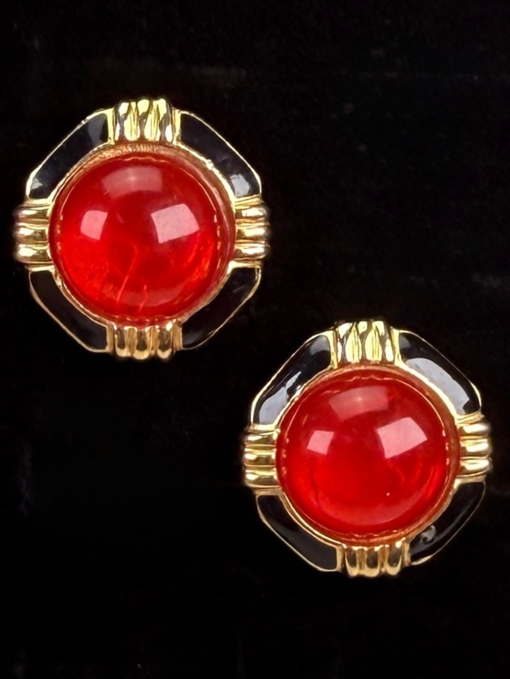 Vintage weighted, goldtone, red and black statement, clip on earrings